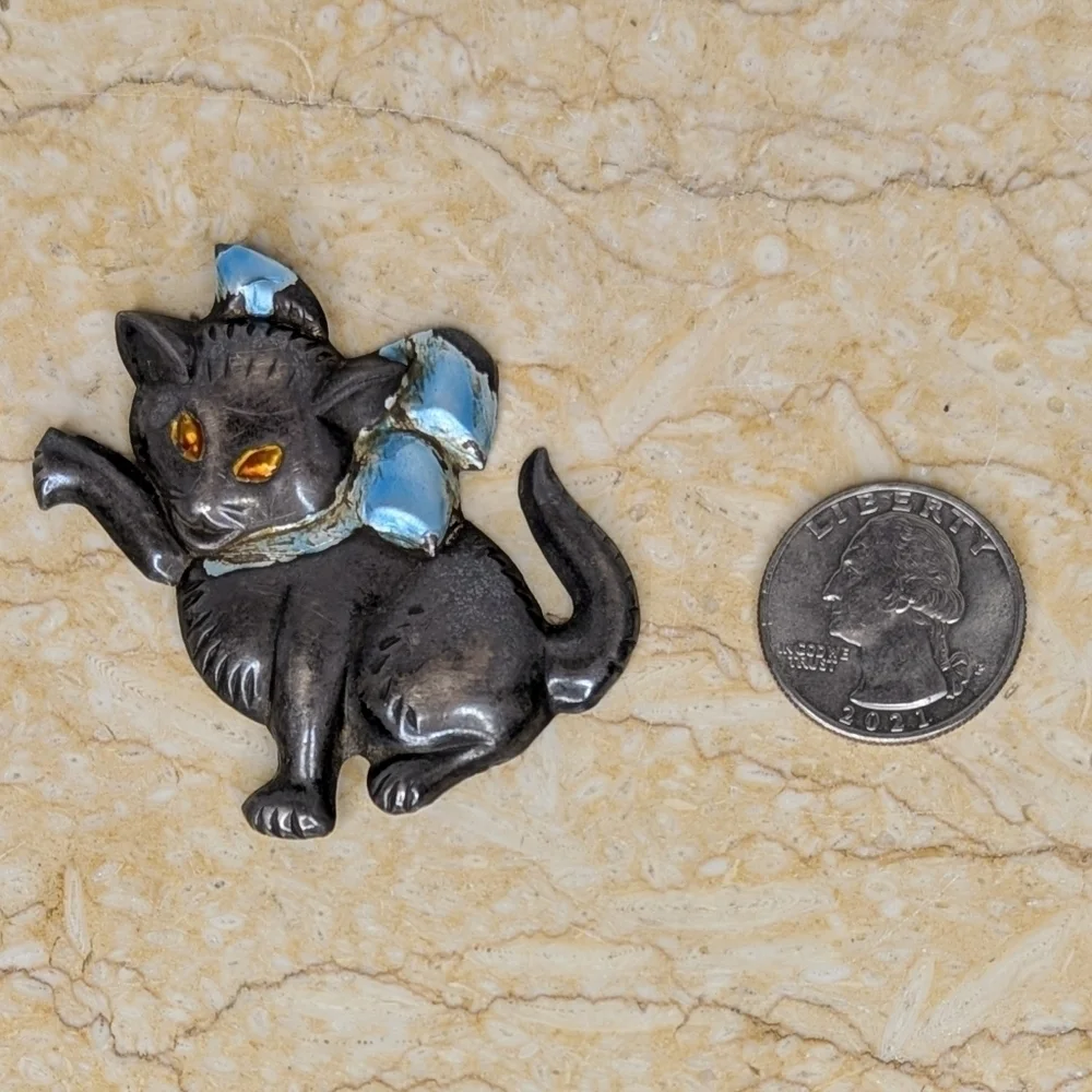 Vintage Pressed Sterling Silver Blue Ribbon Gold Eyes 1950's Kitten Cat Brooch